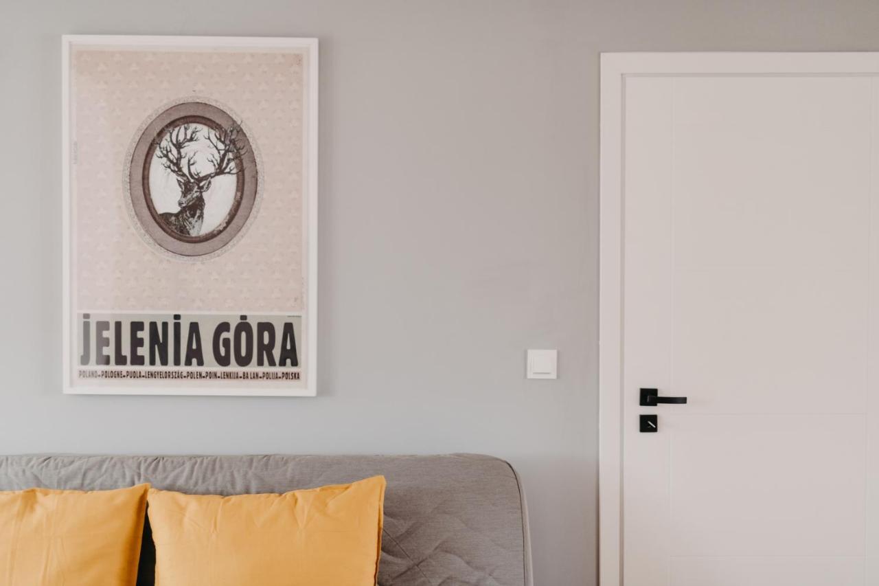 Jeleni Zakatek - Apartament W Stolicy Karkonoszy Еленя-Гура Экстерьер фото