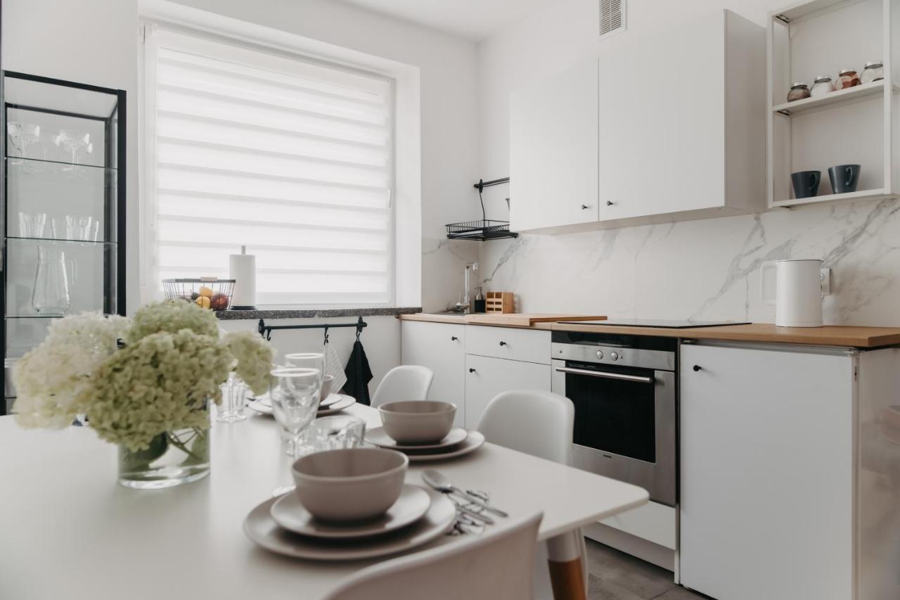 Jeleni Zakatek - Apartament W Stolicy Karkonoszy Еленя-Гура Экстерьер фото