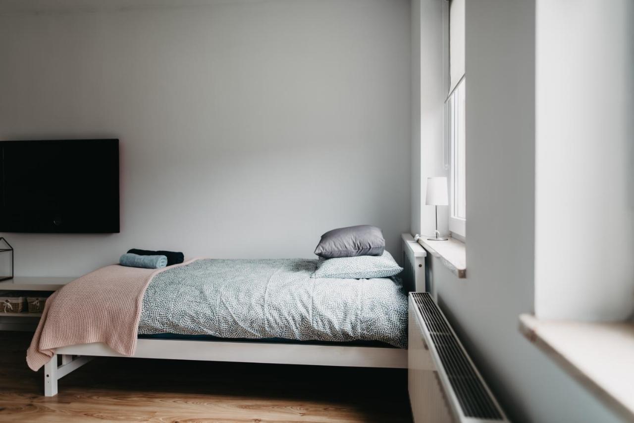 Jeleni Zakatek - Apartament W Stolicy Karkonoszy Еленя-Гура Экстерьер фото