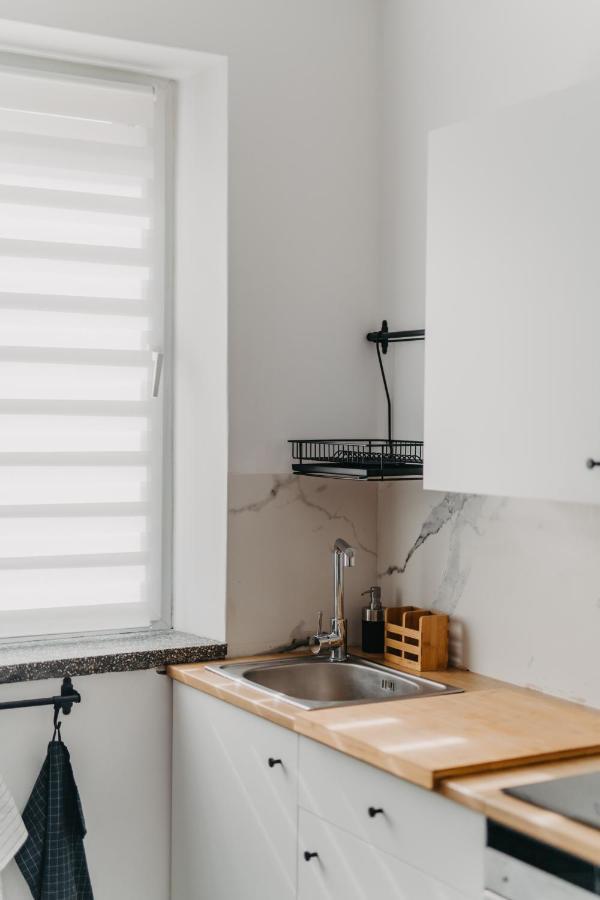 Jeleni Zakatek - Apartament W Stolicy Karkonoszy Еленя-Гура Экстерьер фото